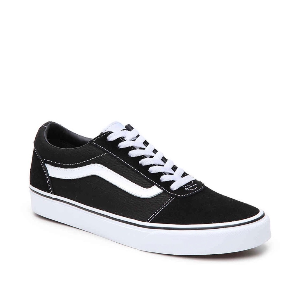 “Old Skool” Black Vans with white stripe